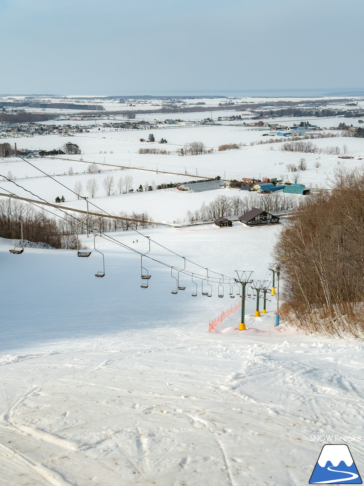 湧別町五鹿山スキー場｜雪が無くなる...。記録的な暖冬になってしまった今シーズン。ローカルスキー場巡りは、そろそろおしまい？！